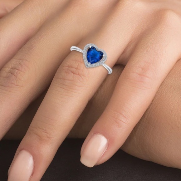 14k White gold plated 1ct Haert Red CZ Engagement Ring 5 6 7 8 9 10 - Picture 5 of 6